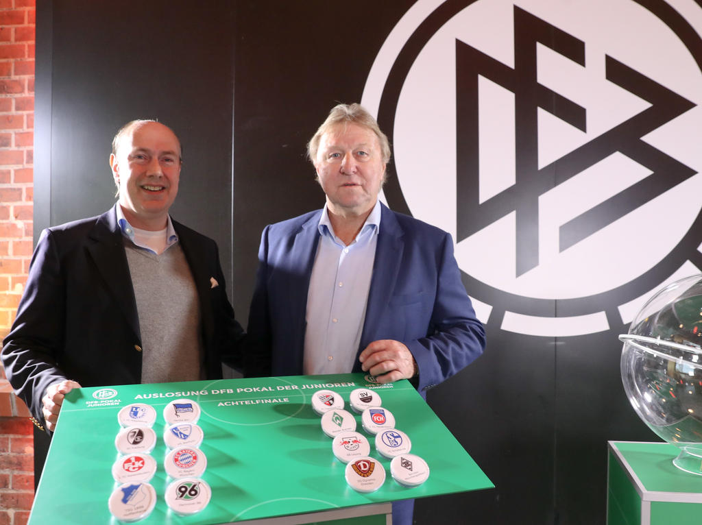 Horst Hrubesch hat das Achtelfinale des DFB-Juniorenpokals ausgelost Horst Hrubesch hat das Achtelfinale des DFB-Juniorenpokals ausgelost