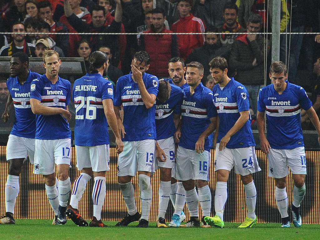 Los futbolistas de la Sampdoria tomaron el campo de su vecino. (Foto: Getty)