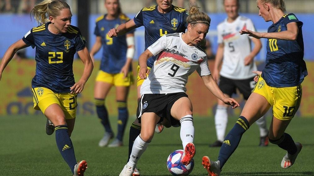 Algarve Cup: DFB-Frauen treffen auf Schweden