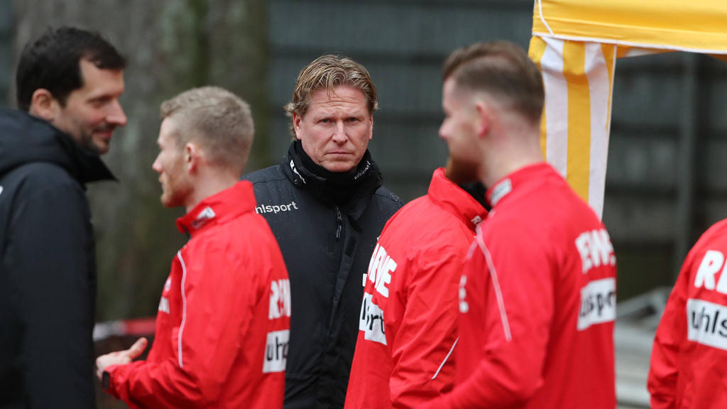 Markus Gisdol (M.) hat aus seiner Zeit beim HSV gelernt Markus Gisdol (M.) hat aus seiner Zeit beim HSV gelernt