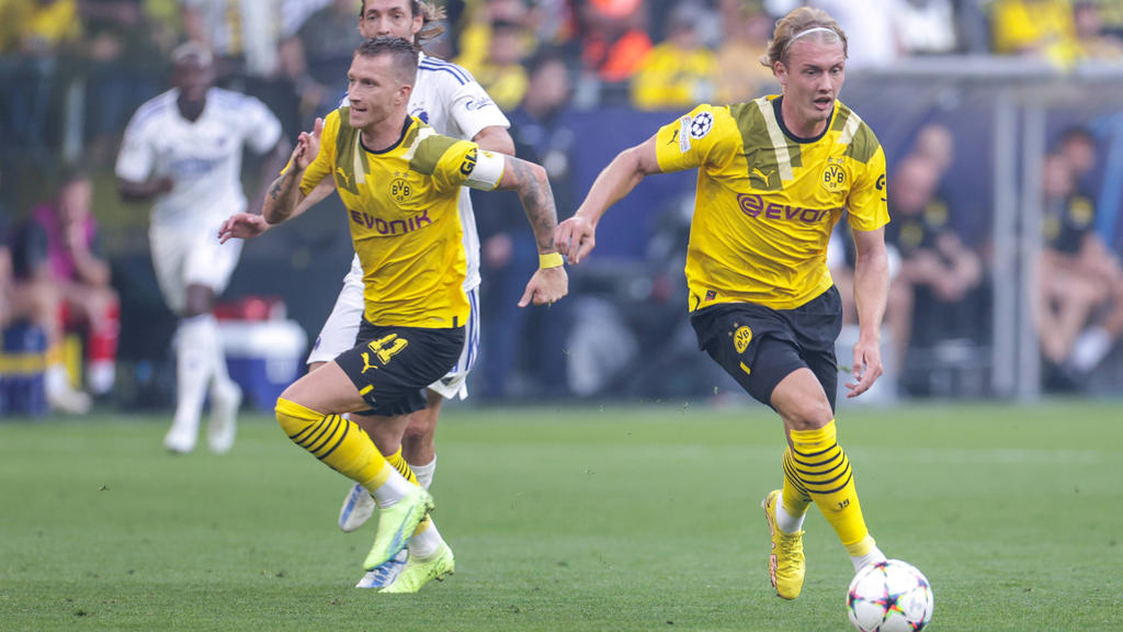 Harmonieren beim BVB mittlerweile prächtig: Marco Reus (l.) und Julian Brandt (r.)