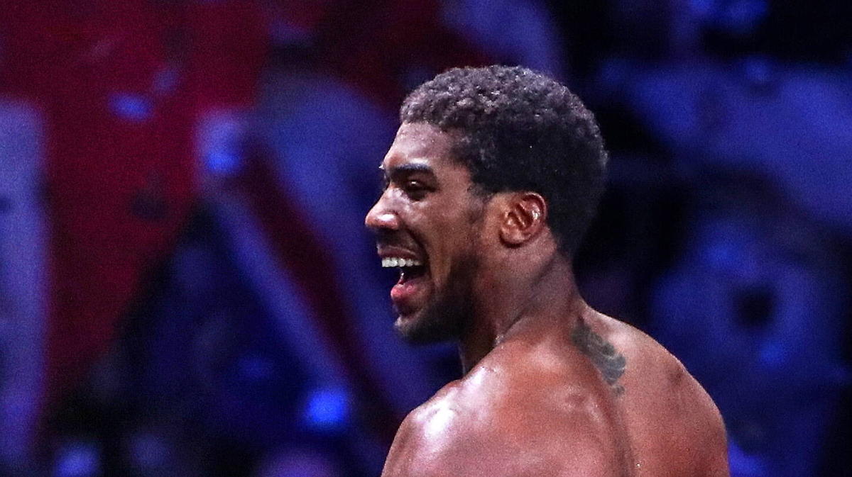 Anthony Joshua ist Weltmeister der WBA, IBF und WBO Anthony Joshua ist Weltmeister der WBA, IBF und WBO