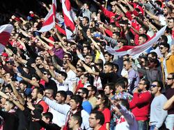 La aficción del Sevilla animando a su equipo ante el Levante. (Foto: Imago)