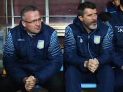 Roy Keane (r.) wird Aston-Villa-Manager Paul Lambert (l.) nicht mehr zur Seite stehen