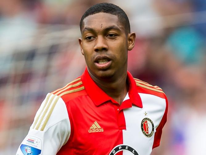 Jean-Paul Boëtius in het nieuwe shirt van Feyenoord tijdens de eerste training van de Rotterdammers in de voorbereiding op het seizoen 2015/2016. (28-06-2015) Jean-Paul Boëtius in het nieuwe shirt van Feyenoord tijdens de eerste training van de Rotterdammers in de voorbereiding op het seizoen 2015/2016. (28-06-2015)