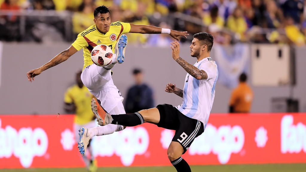 Argentina y Colombia se presentarion como dos equipos gemelos. (Foto: Getty)