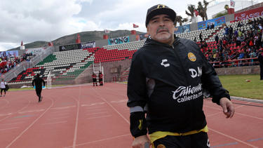 Nach seiner Magen-OP ist Diego Maradona auf dem Weg der Besserung