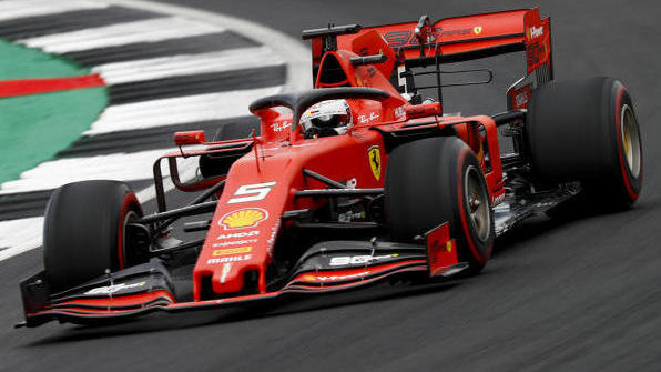 Sebastian Vettel ist nicht glücklich mit dem Qualifying in Silverstone Sebastian Vettel ist nicht glücklich mit dem Qualifying in Silverstone
