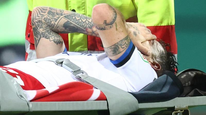 Der Hamburger Tim Leibold hatte sich in der Partie gegen den 1. FC Nürnberg am Knie verletzt