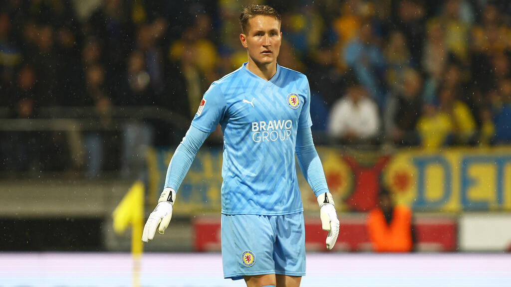 Ron-Thorben Hoffmann wird wohl bei Eintracht Braunschweig bleiben Ron-Thorben Hoffmann wird wohl bei Eintracht Braunschweig bleiben
