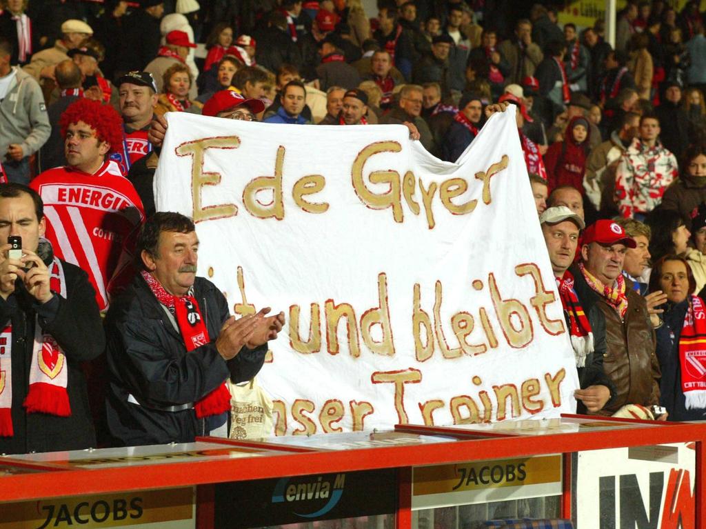 Auch Dank solcher Aktionen der Fans 2004 trägt Ede Geyer Energie Cottbus noch immer im Herzen