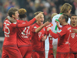 Los jugadores del Bayern celebran una de las dianas de la tarde al Werder. (Foto: Getty)