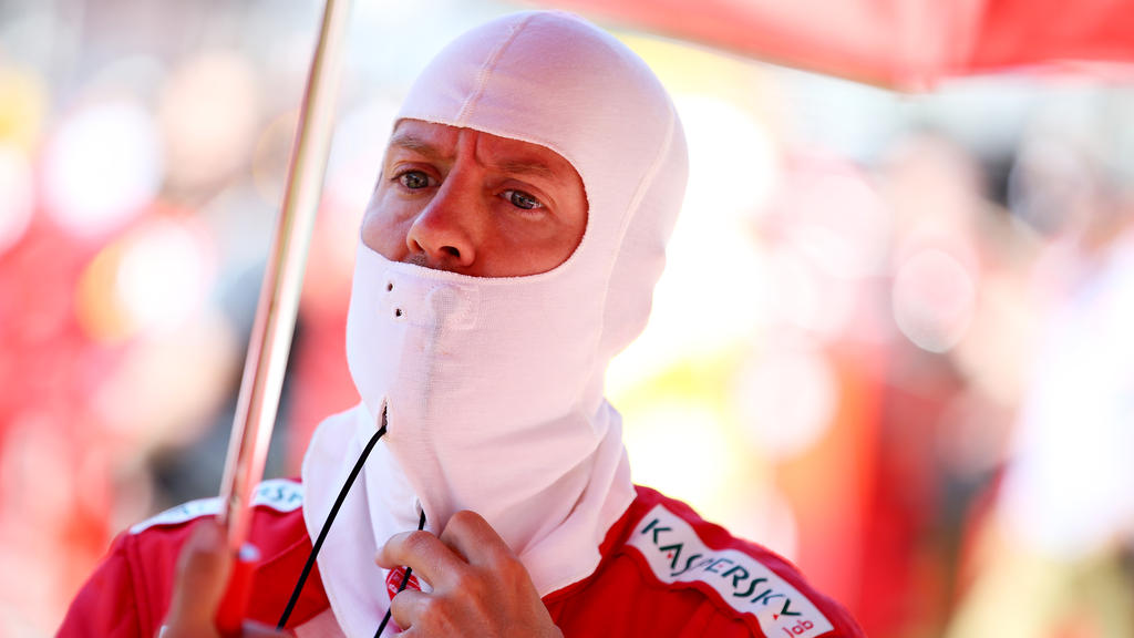 Marc Surer findet, dass sich Ferrari hinter Sebastian Vettel stellen muss Marc Surer findet, dass sich Ferrari hinter Sebastian Vettel stellen muss