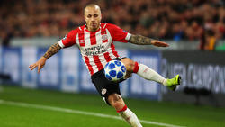 Angelino wird mit einem Wechsel zum BVB in Verbindung gebracht