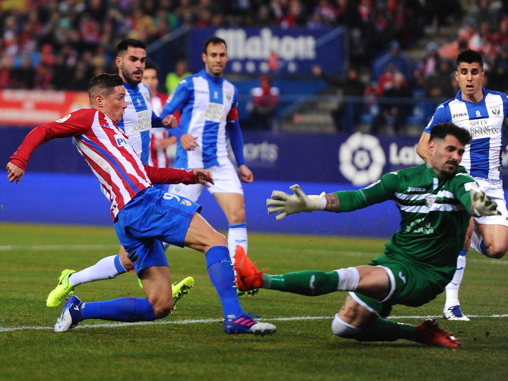 Fernando Torres anotando el primer gol del Atlético. (Foto: Getty)
