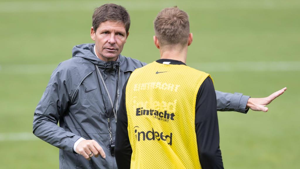 Eintracht-Coach Glasner hat das Abschlusstraining fast mit dem kompletten Team absolvieren können
