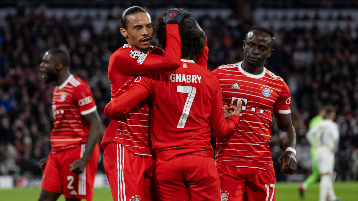 Sané (vorne links) und Gnabry - einer könnte den FC Bayern verlassen