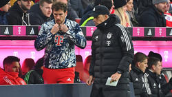 Leon Goretzka (l.) ist beim FC Bayern offenbar unzufrieden