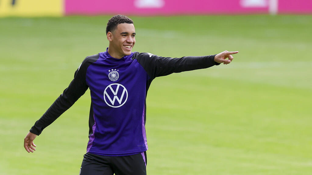 Jamal Musiala trägt bei der Heim-EM die Nummer zehn Jamal Musiala trägt bei der Heim-EM die Nummer zehn