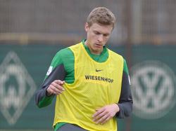 Oliver Hüsing unterschreibt Profivertrag bei Werder Bremen