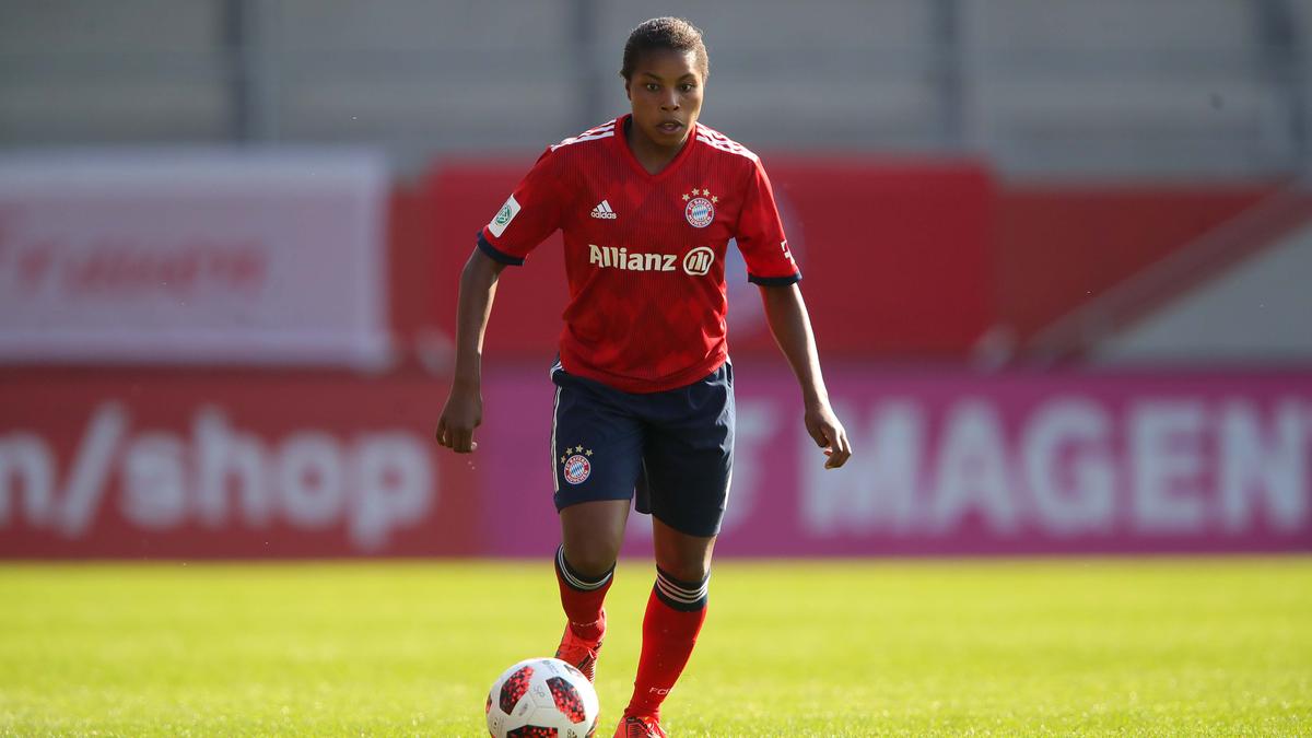 Lineth Beerensteyn schnürte gegen Frankfurt einen Doppelpack für den FC Bayern Lineth Beerensteyn schnürte gegen Frankfurt einen Doppelpack für den FC Bayern