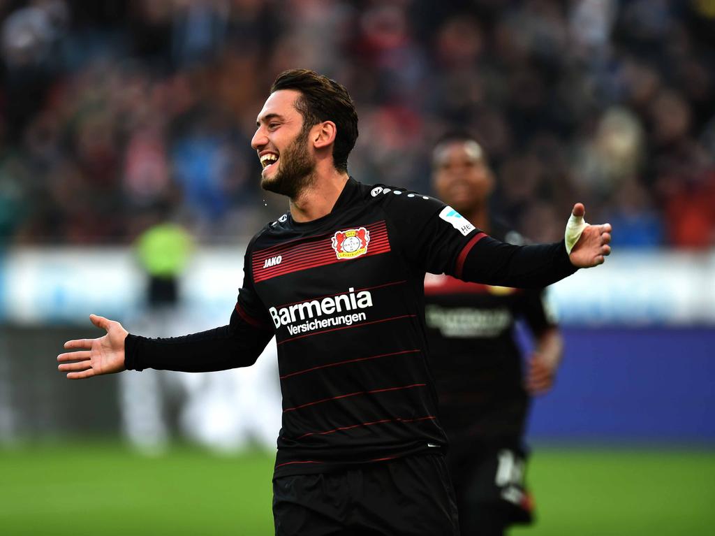 Hakan Çalhanoğlu beendete Leverkusens Elfmeterfluch