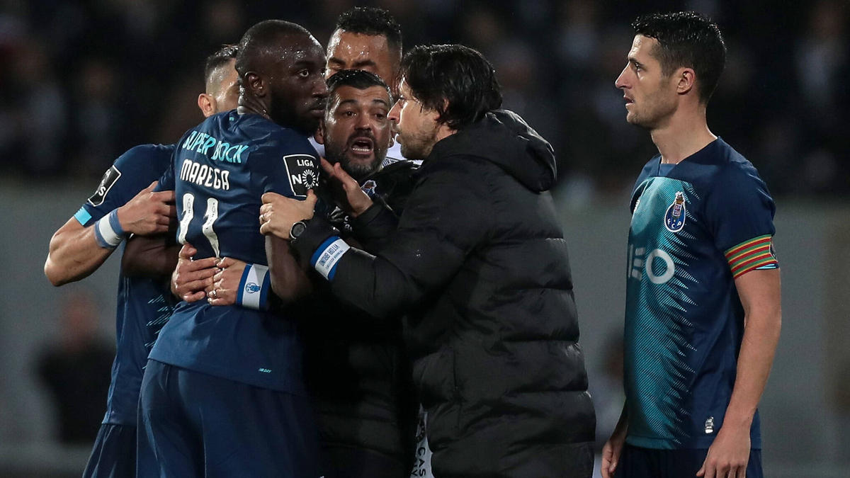Moussa Marega verließ den Platz Moussa Marega verließ den Platz