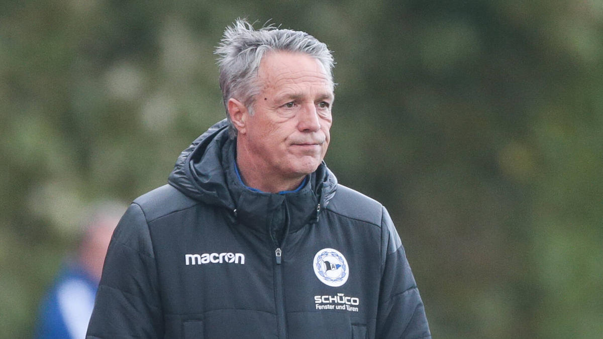 Uwe Neuhaus trifft mit Bielefeld auf den FC Bayern Uwe Neuhaus trifft mit Bielefeld auf den FC Bayern