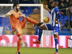 Álvaro Negredo (l.) bewahrte Valencia in letzter Minute vor einer Niederlage