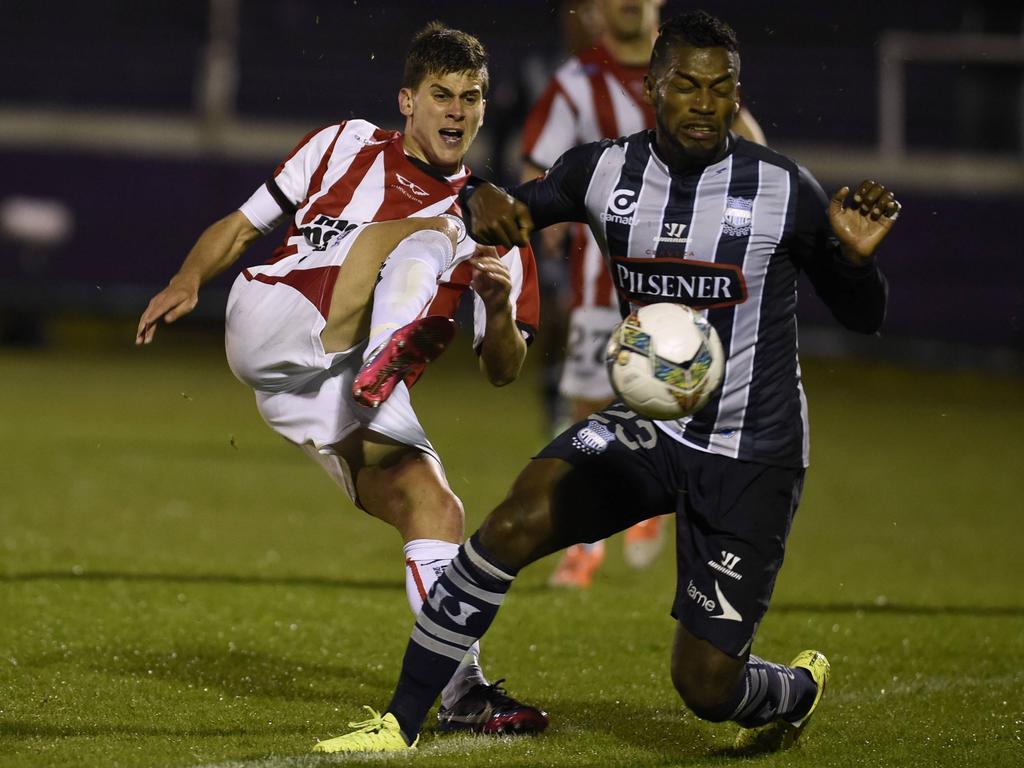 Leandro Rodriguez (l.)