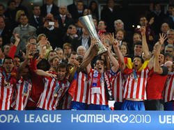 El Atlético levanta la Europa League de la temporada 2009-10. (Foto: Getty)