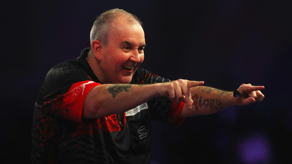 Phil Taylor denkt angeblich über ein Darts-Comeback nach Phil Taylor denkt angeblich über ein Darts-Comeback nach