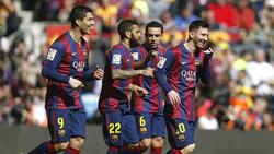 Einst beim FC Barcelona als Spieler erfolgreich: Dani Alves (Nr. 22) und Xavi (Nr. 6)
