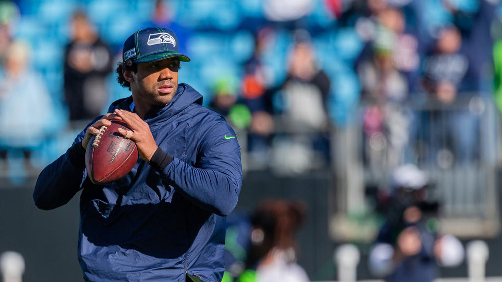NFL-Star Russell Wilson finanziert Mahlzeiten für Bedürftige NFL-Star Russell Wilson finanziert Mahlzeiten für Bedürftige