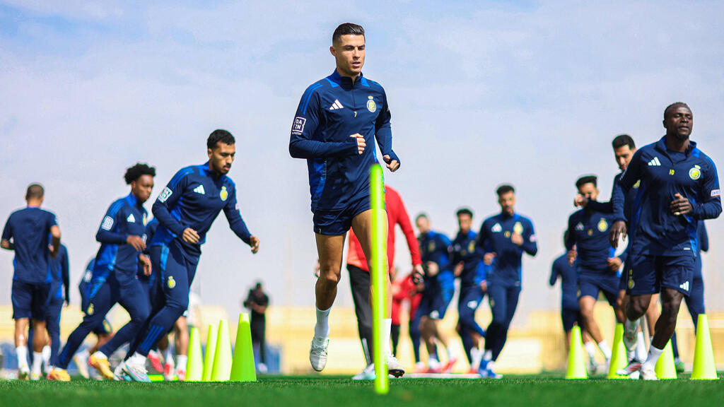 Cristiano Ronaldo will nicht zum Hinspiel der asiatischen Champions League nach Teheran reisen Cristiano Ronaldo will nicht zum Hinspiel der asiatischen Champions League nach Teheran reisen
