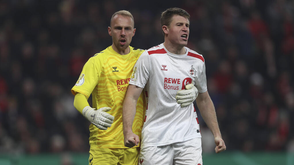 Dominique Heintz (r.) vom 1. FC Köln muss pausieren Dominique Heintz (r.) vom 1. FC Köln muss pausieren
