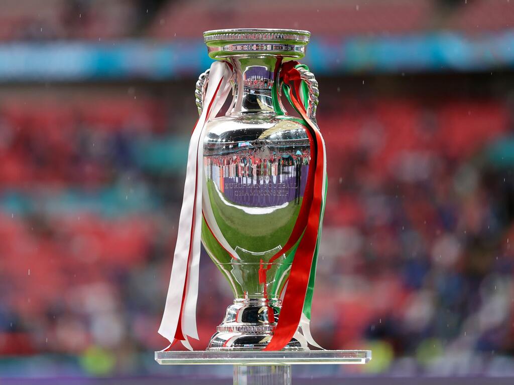 Objekt der Begierde: Der Henri-Delaunay-Pokal Objekt der Begierde: Der Henri-Delaunay-Pokal