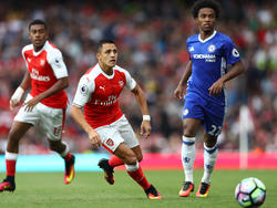 Arsenal y Chelsea, londinenses por el título. (Foto: Getty)