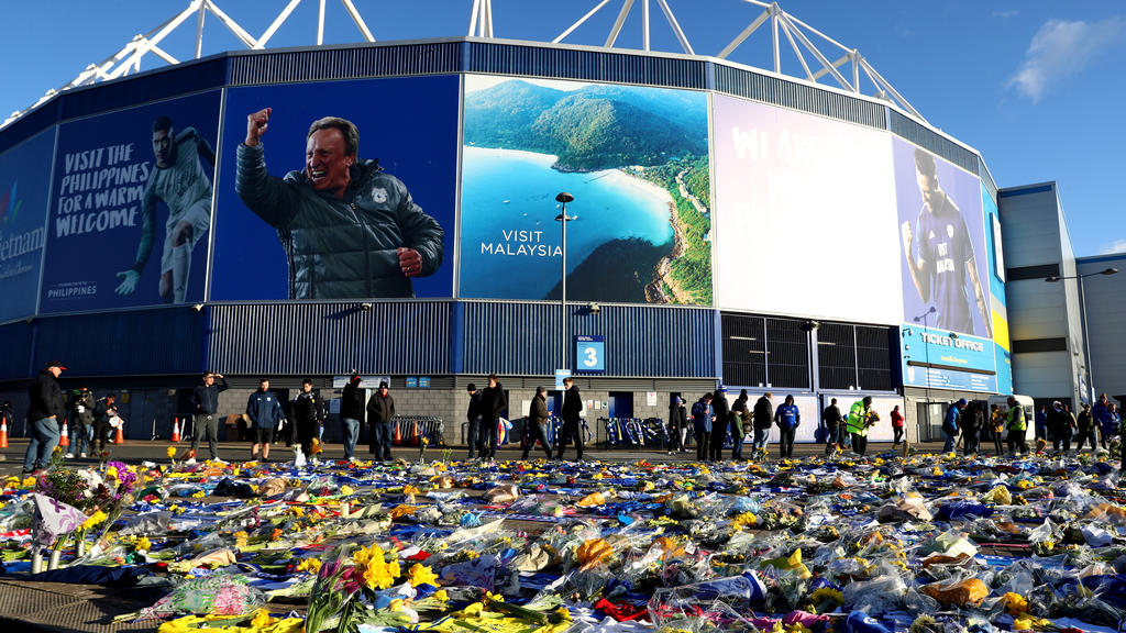 Die Suche nach Emiliano Sala wird unter Wasser fortgesetzt Die Suche nach Emiliano Sala wird unter Wasser fortgesetzt