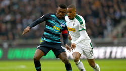 Gladbachs Alassane Pléa (r.) leidet an einer Magen-Darm-Grippe