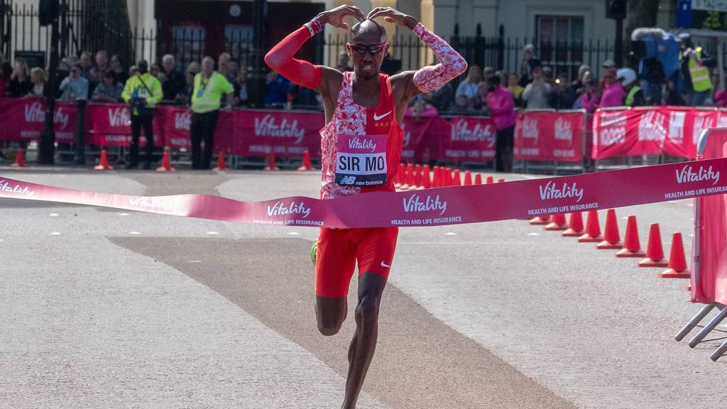 Mo Farah hat ebenfalls mit dem umstrittenen Alberto Salazar gearbeitet Mo Farah hat ebenfalls mit dem umstrittenen Alberto Salazar gearbeitet