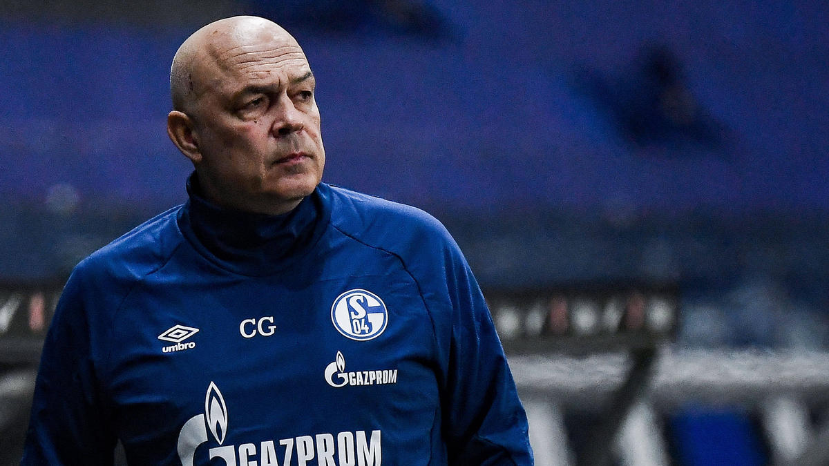 Christian Gross bleibt in der Dauerkrise des FC Schalke 04 optimistisch Christian Gross bleibt in der Dauerkrise des FC Schalke 04 optimistisch