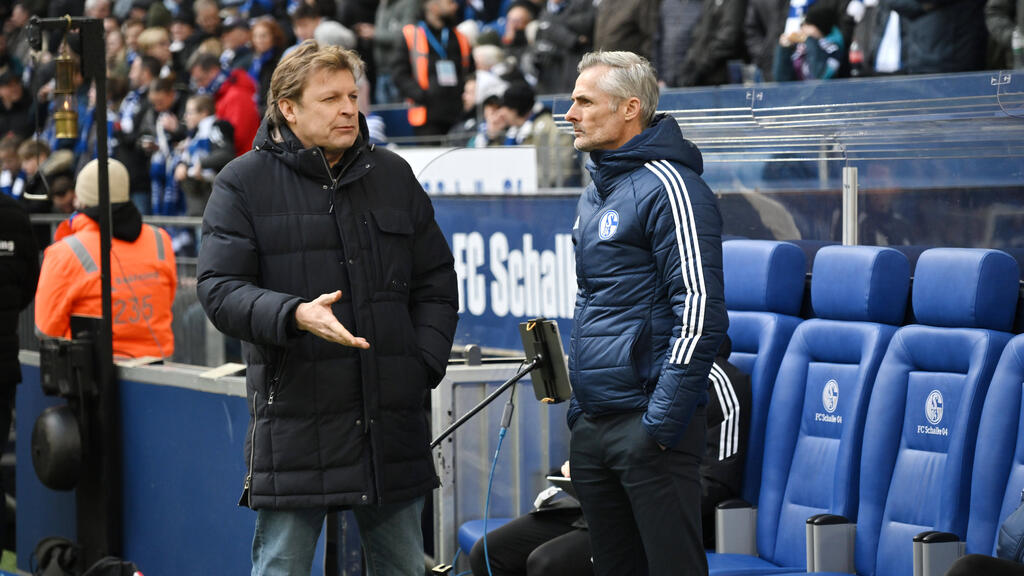 Kees van Wonderen (re.) trainiert weiter den FC Schalke 04