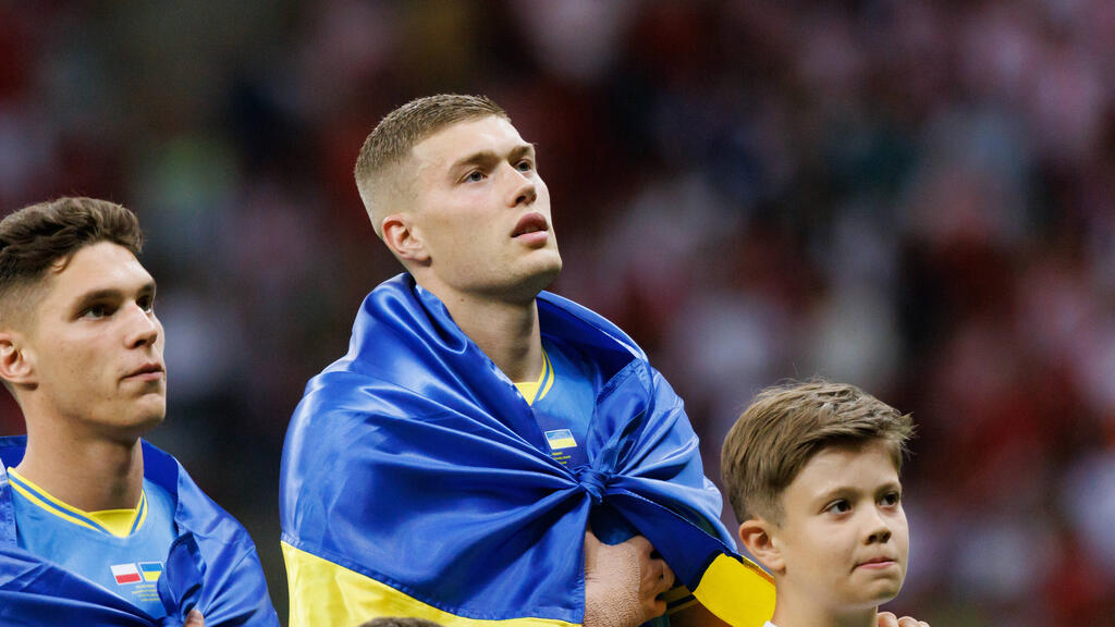 Artem Dovbyk ist einer der größten ukrainischen Hoffnungsträger bei der EM Artem Dovbyk ist einer der größten ukrainischen Hoffnungsträger bei der EM