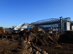 Bis 2018 entsteht neben der White Hart Lane ein fast doppelt so großes Tottenham-Stadion