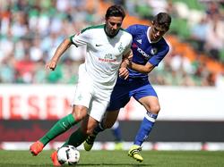 Pizarro (l.) will auf den Rasen zurück