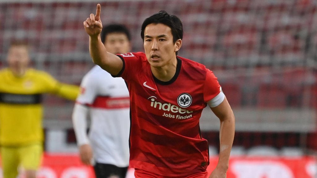 Makoto Hasebe hält Eintracht Frankfurt die Treue
