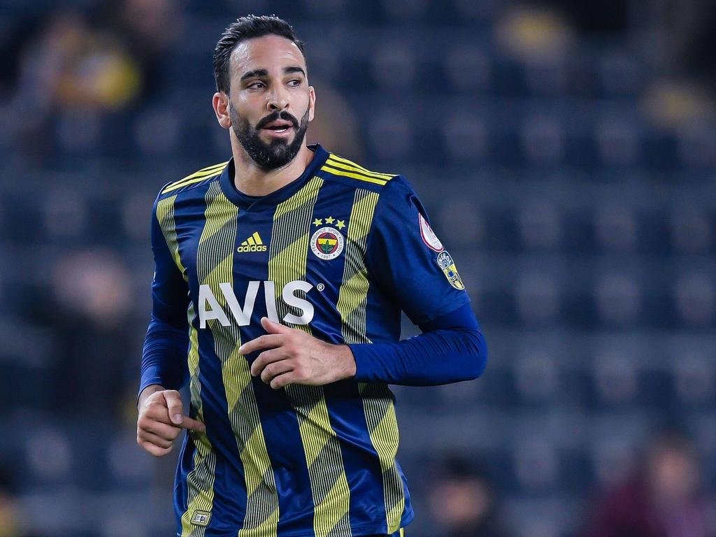 Adil Rami se queda en el paro por su baja forma.