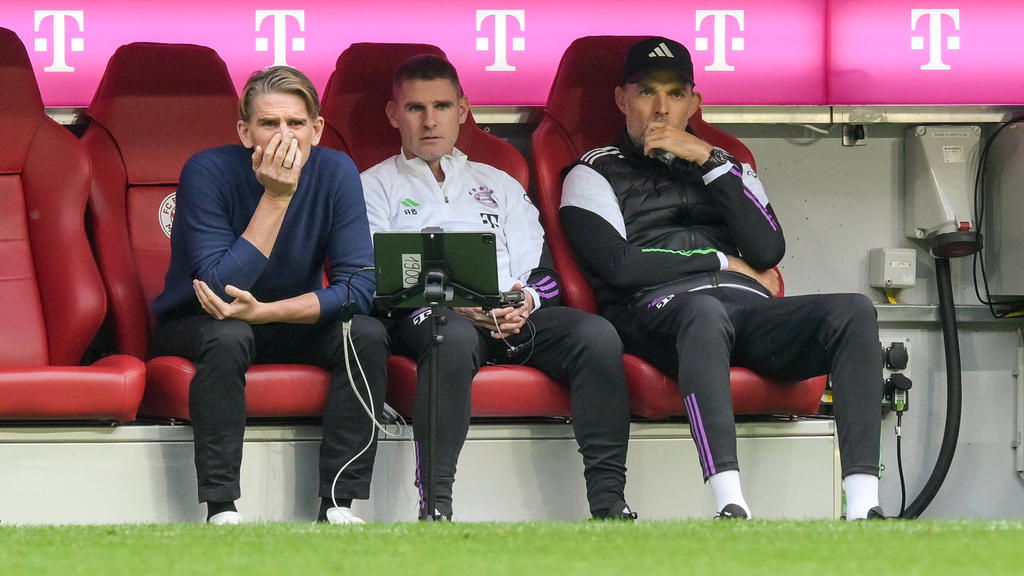 Sportdirektor Freund (li.) will den Kader des FC Bayern radikal umbauen