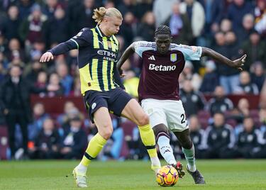 Auch Top-Torjäger Erling Haaland (l) blieb gegen Aston Villa wieder blass.